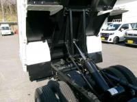 Isuzu ELF 2025