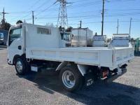 Isuzu ELF 2024