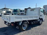 Isuzu ELF 2024