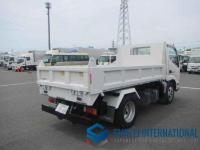 Hino Dutro 2025