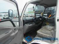 Hino Dutro 2025