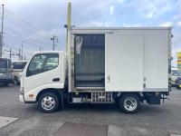 Toyota DYNA 2023