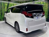 Toyota Alphard 2015
