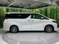 Toyota Alphard 2015