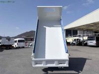 Isuzu ELF 2026