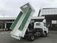 Isuzu ELF 2011