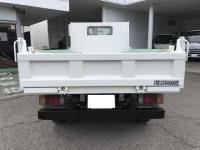 Isuzu ELF 2011