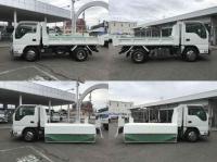 Isuzu ELF 2011