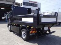 Isuzu Forward 2021