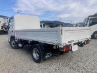Isuzu ELF 2022