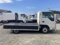 Isuzu ELF 2022