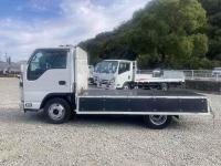 Isuzu ELF 2022