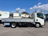 Isuzu ELF 2024