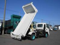Isuzu Forward 2025