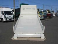 Isuzu Forward 2025