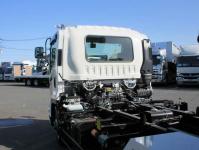 Isuzu Forward 2025