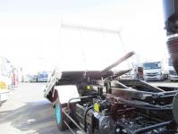Isuzu Forward 2025