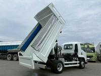Isuzu Forward 2023