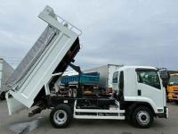 Isuzu Forward 2023
