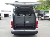 Toyota Hiace Commuter VAN 2021