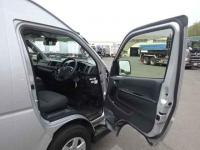 Toyota Hiace Commuter VAN 2021
