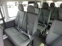 Toyota Hiace Commuter VAN 2021