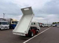 Isuzu ELF 2025