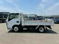 Isuzu ELF 2024