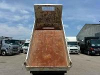 Isuzu ELF 2024