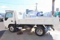 Isuzu ELF 2016