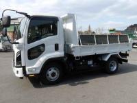 Isuzu Forward 2025