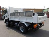 Isuzu Forward 2025