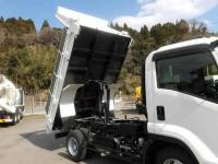 Isuzu Forward 2025