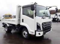 Isuzu Forward 2025