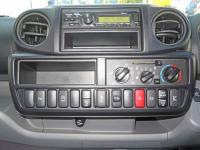 Hino Dutro 2025