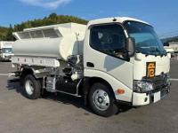 Hino Dutro 2025