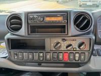 Hino Dutro 2025