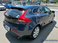 Volvo V40 2020