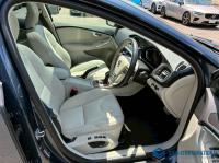 Volvo V40 2020