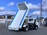 Isuzu Forward 2025