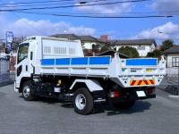 Isuzu Forward 2025