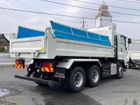 Isuzu GIGA 2024