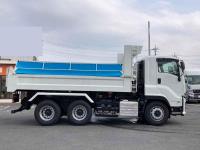 Isuzu GIGA 2024