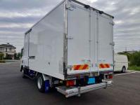 Isuzu ELF 2025