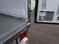 Isuzu ELF 2025