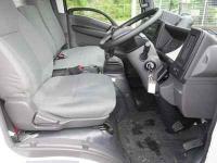 Isuzu ELF 2024