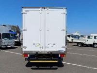 Isuzu ELF 2024