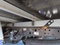 Isuzu ELF 2024