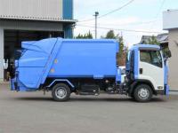 Isuzu Forward 2022