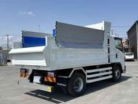 Isuzu Forward 2025